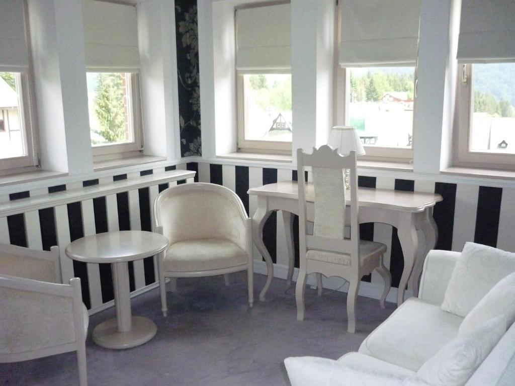 Vilele Lucia Luxury Mens Sana Sinaia Camera foto